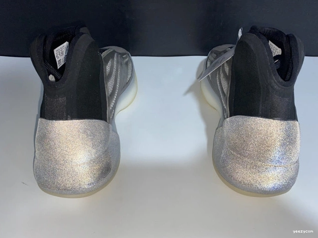 Barium Quantum Yeezy Adidas H68771 1109